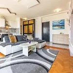 Apartments Julijana
